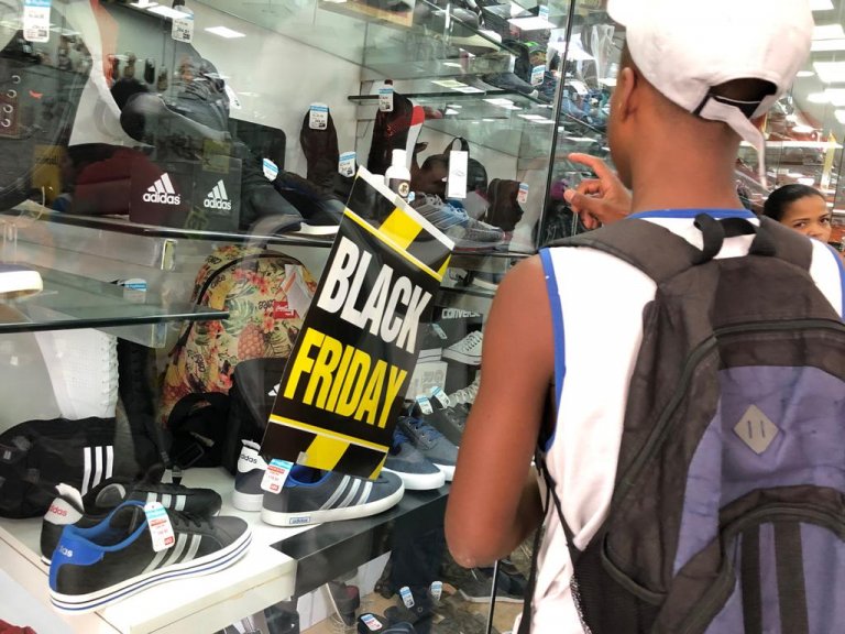 Empresários campistas estendem oferta da Black Friday