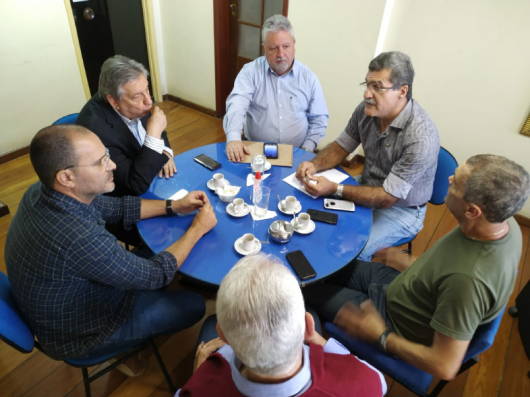 Diretoria da ACIC recebe o presidente da FACERJ , Jésus  Mendes Costas