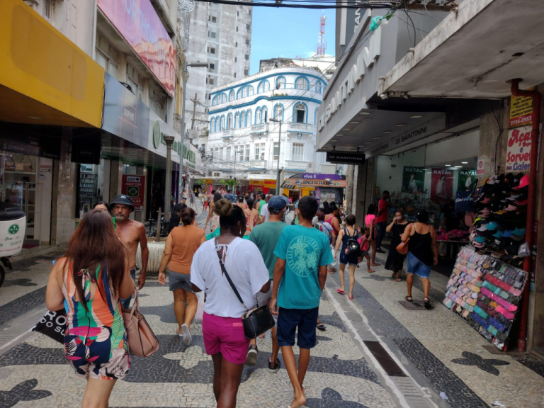 SINDIVAREJO: destaca que o comércio campista poderá  abrir na próxima  segunda-feira, dia 20, feriado do Comerciário, sem a presença dos colaboradores